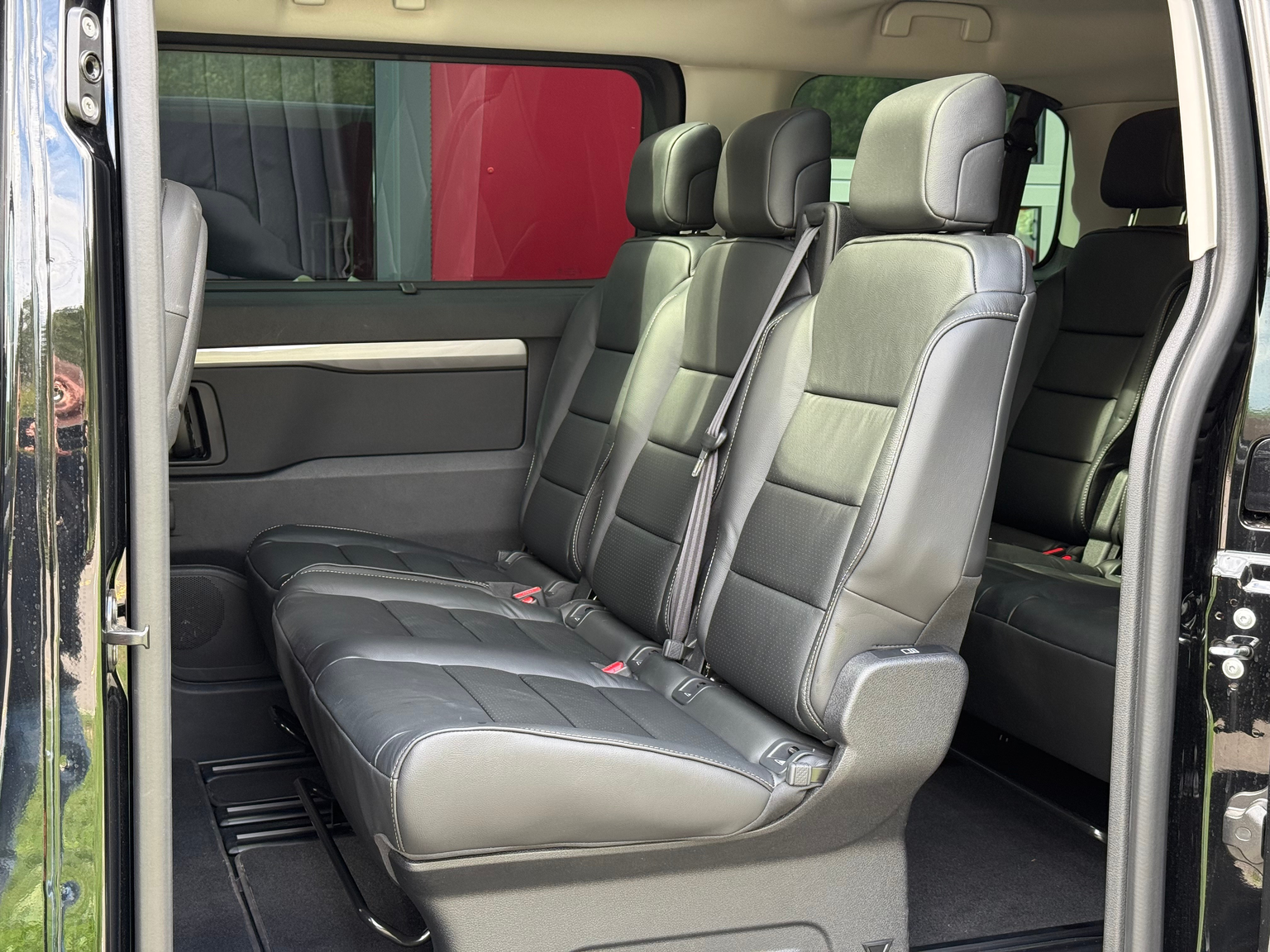 PEUGEOT Traveller 2.2 BlueHDi Business VIP Standard EAT8