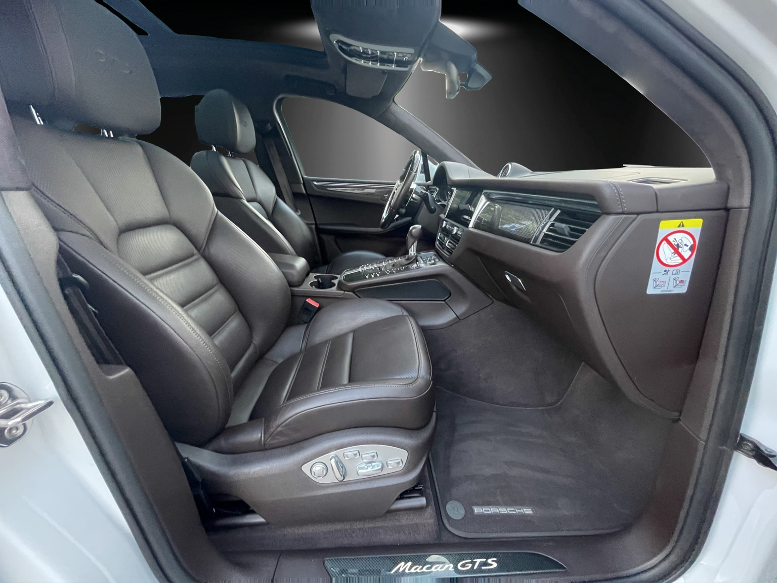 PORSCHE Macan GTS PDK