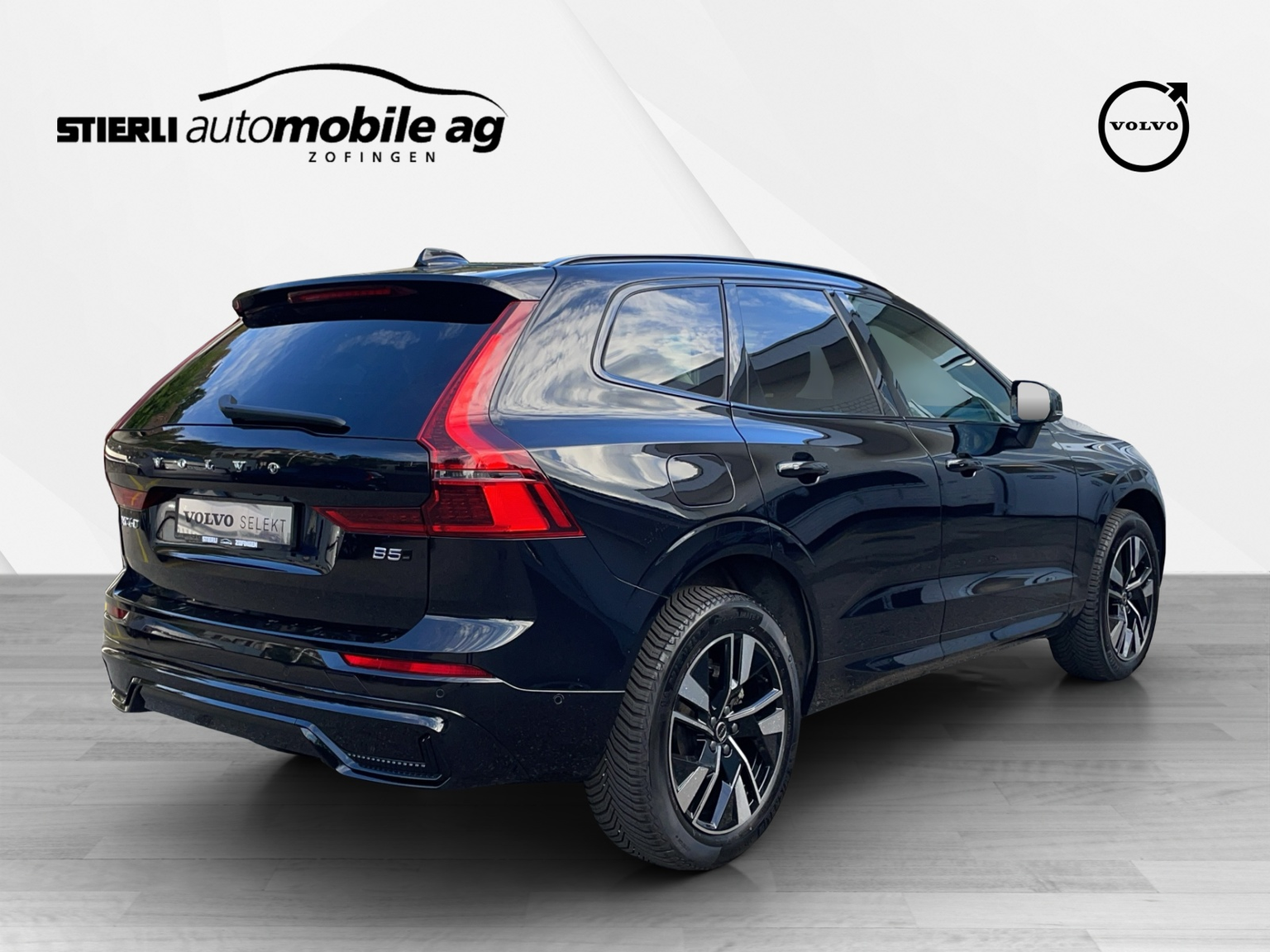 VOLVO XC60 2.0 B5 MH Plus Dark AWD
