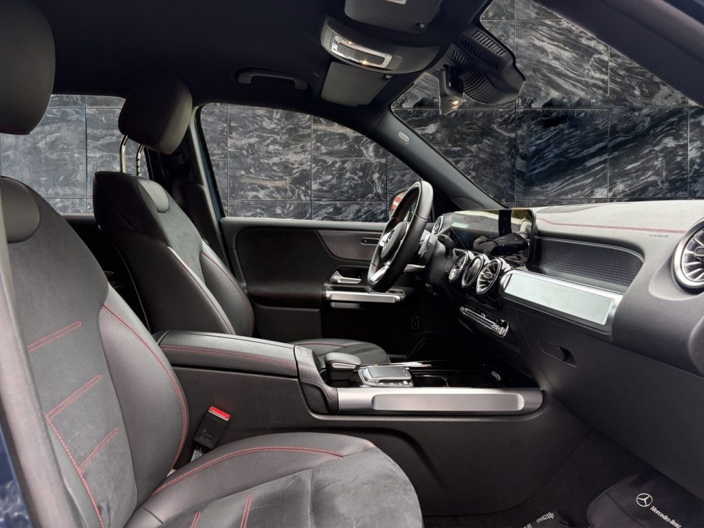 MERCEDES-BENZ EQB 350 AMG Line 4matic