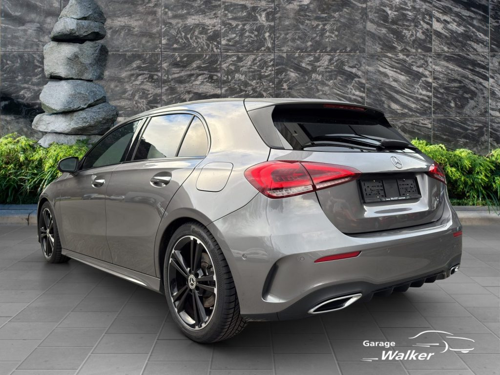 MERCEDES-BENZ A 220 AMG Line 4m