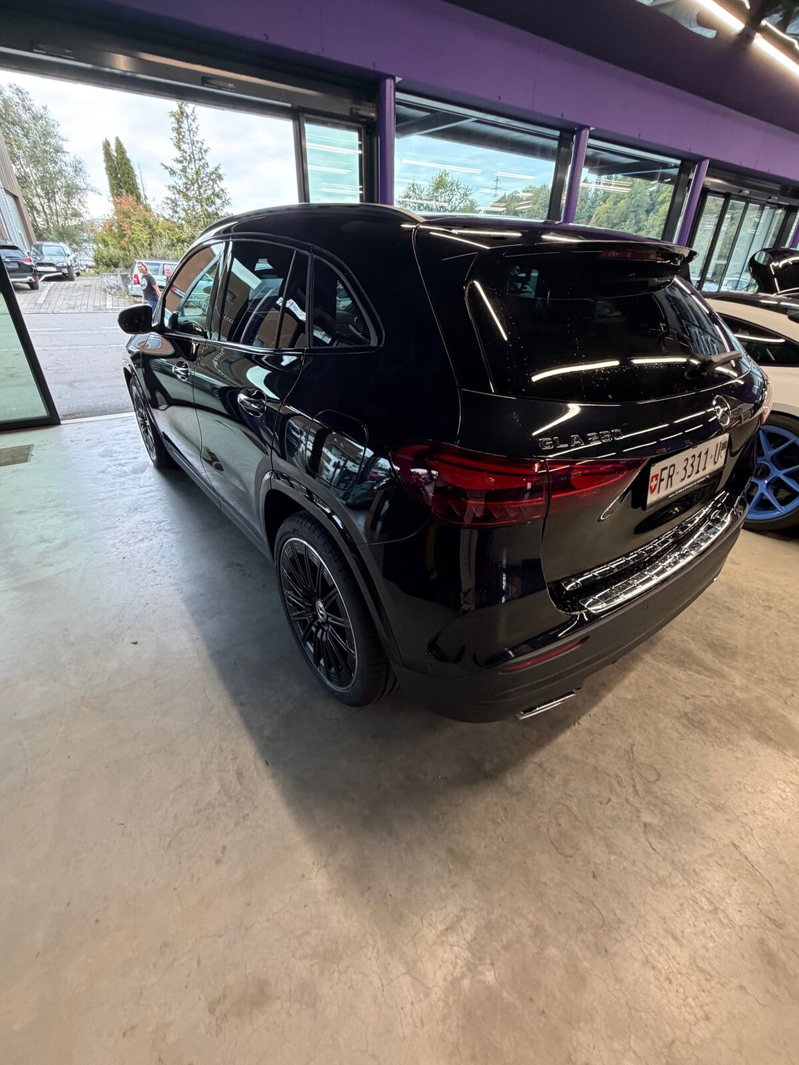 MERCEDES-BENZ GLA 250 4Matic 8G-DCT