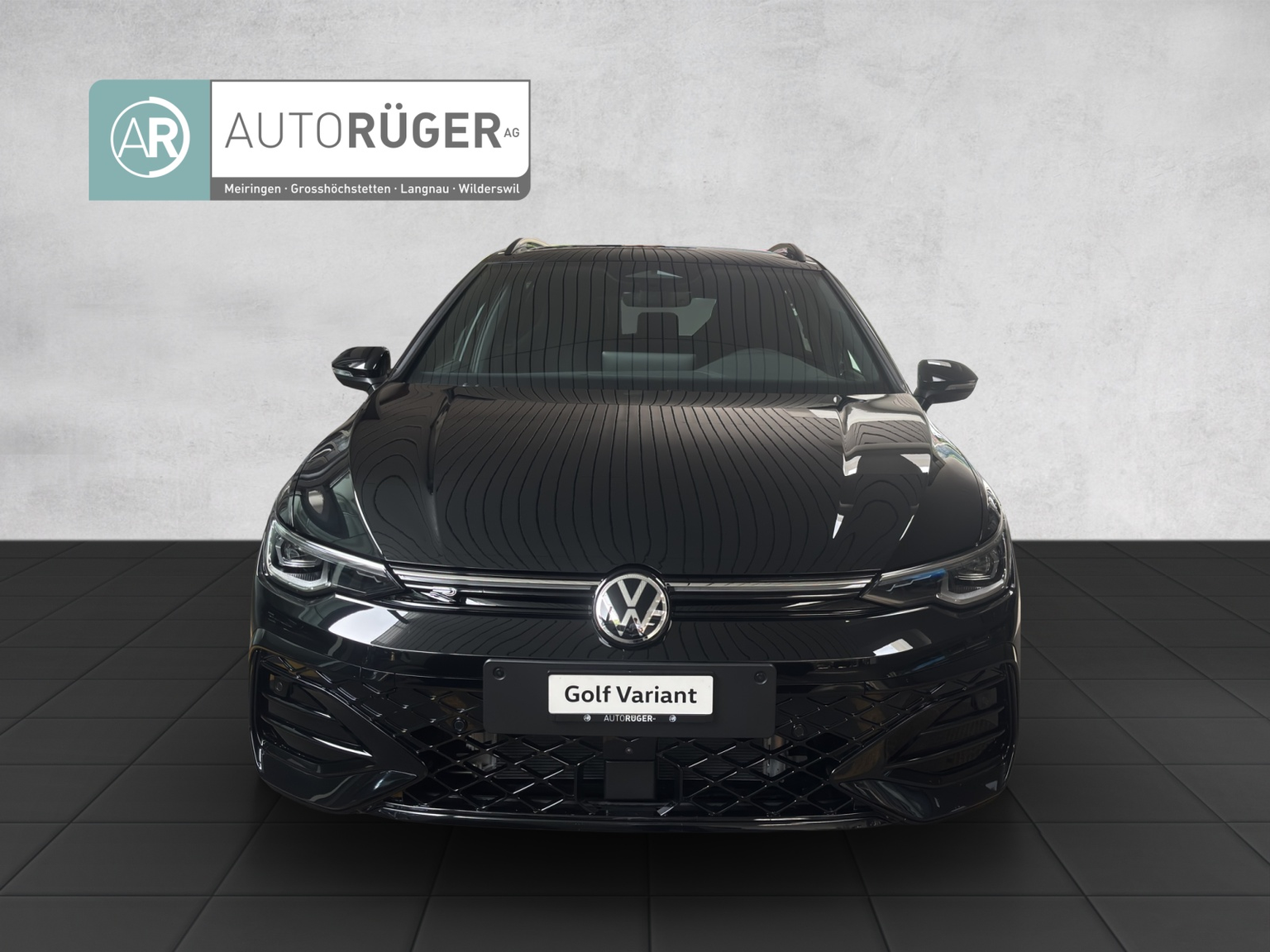 VW Golf Variant 2.0 TSI R-Line DSG 4 Motion