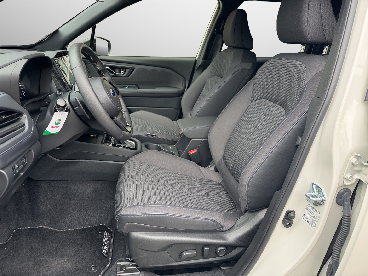 SUBARU Forester Station 2.0i e-Boxer Swiss Plus