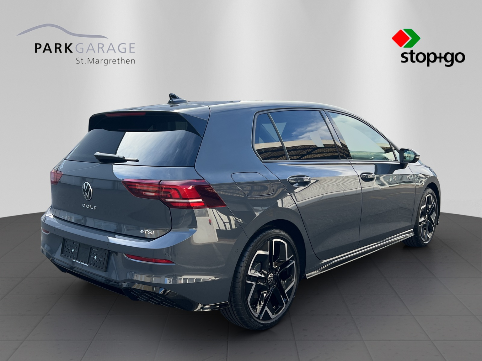VW Golf VIII 1.5 eTSI R-Line DSG
