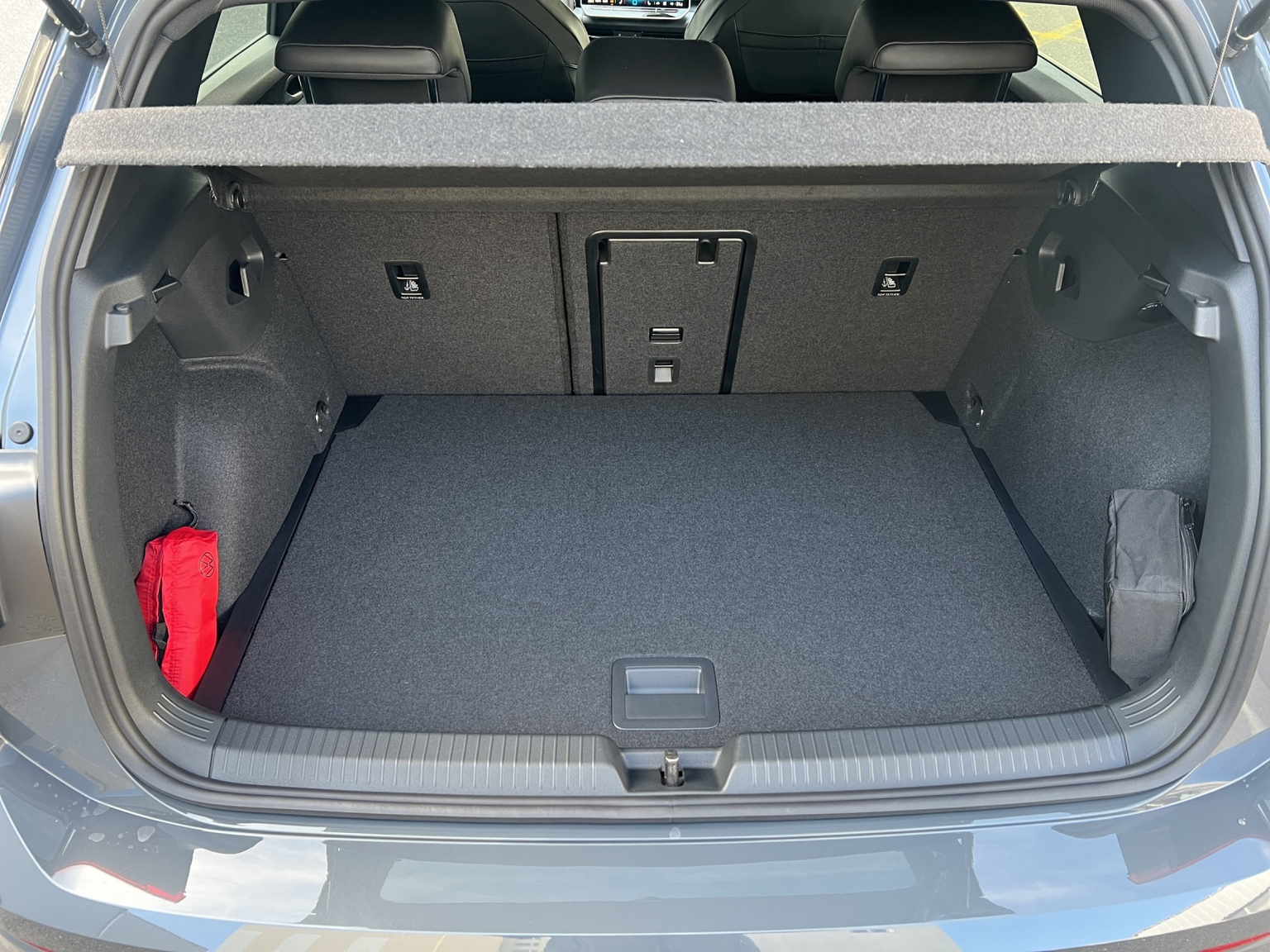 VW Golf VIII 1.5 eTSI R-Line DSG