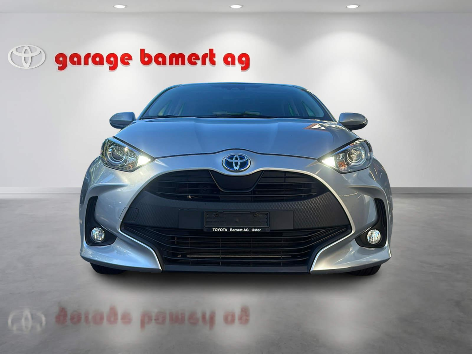 TOYOTA Yaris 1.5 VVT-i HSD Comfort