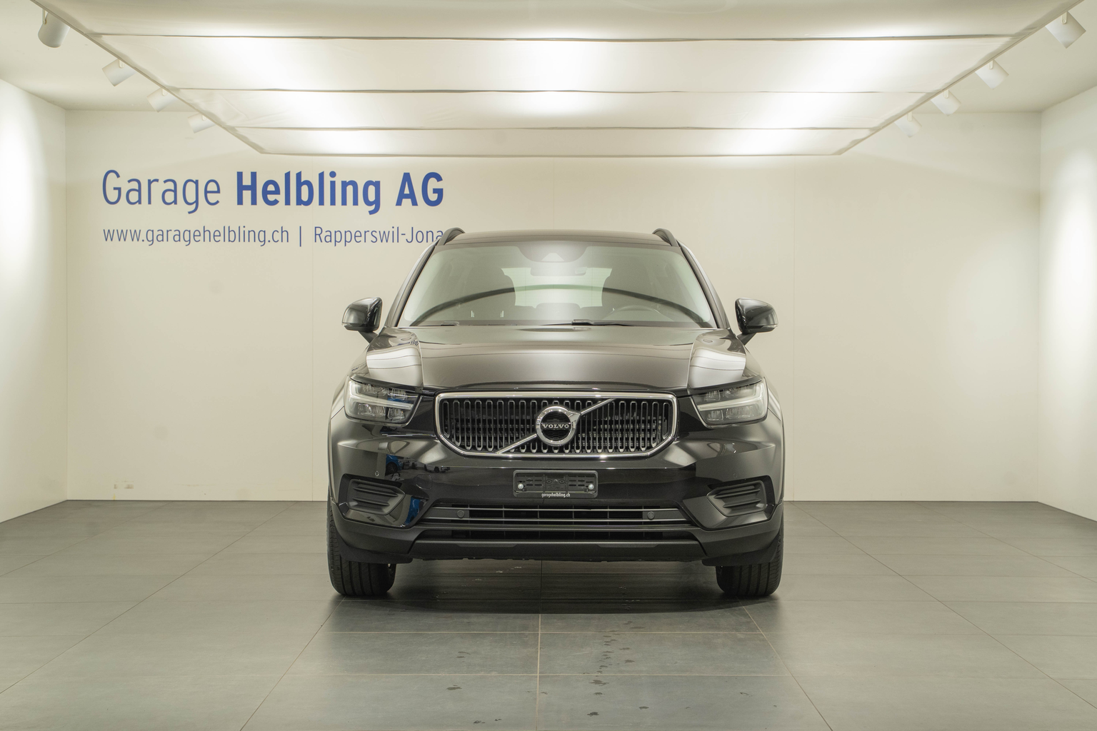 VOLVO XC40 1.5 T3 Momentum Light
