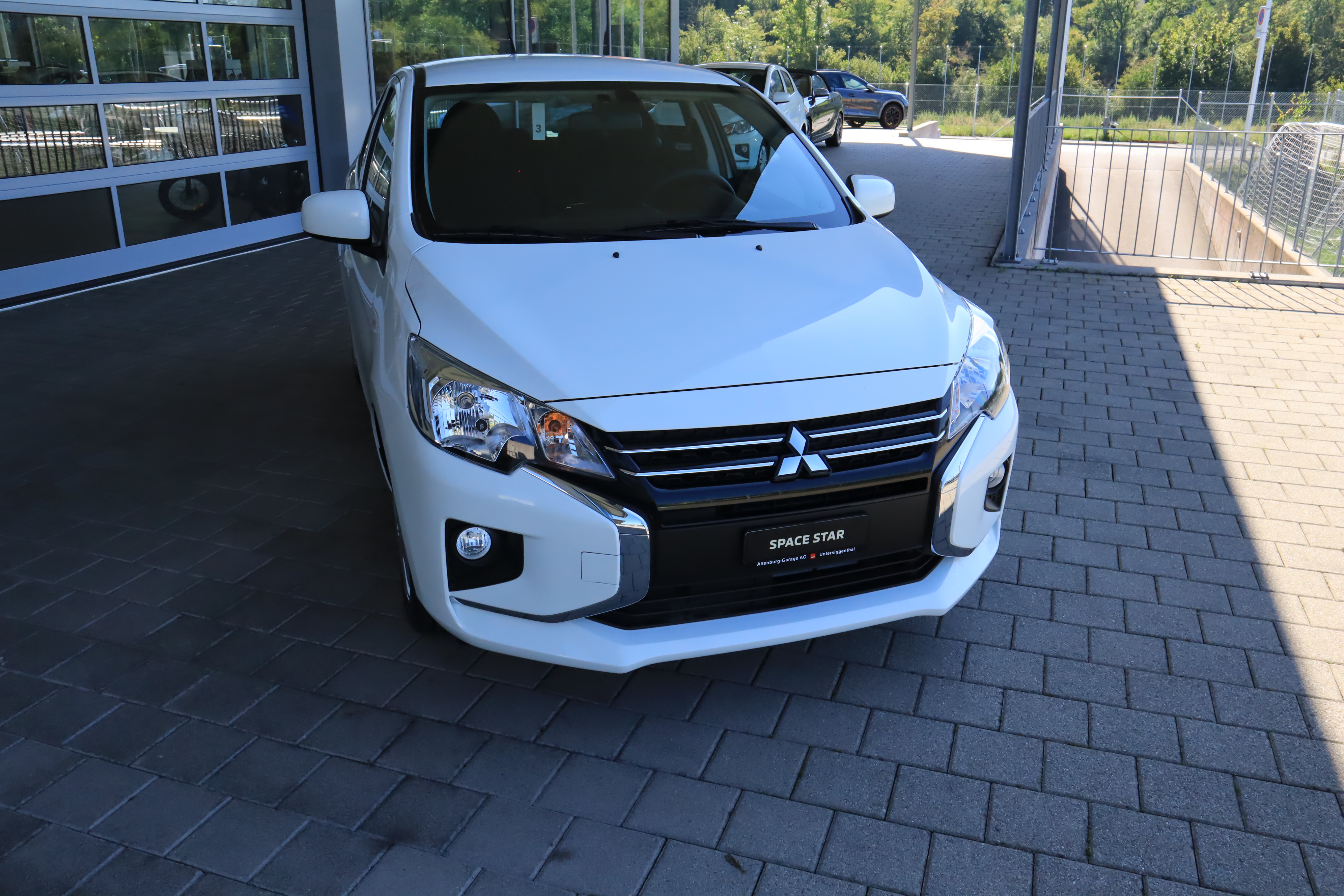MITSUBISHI SPACE STAR