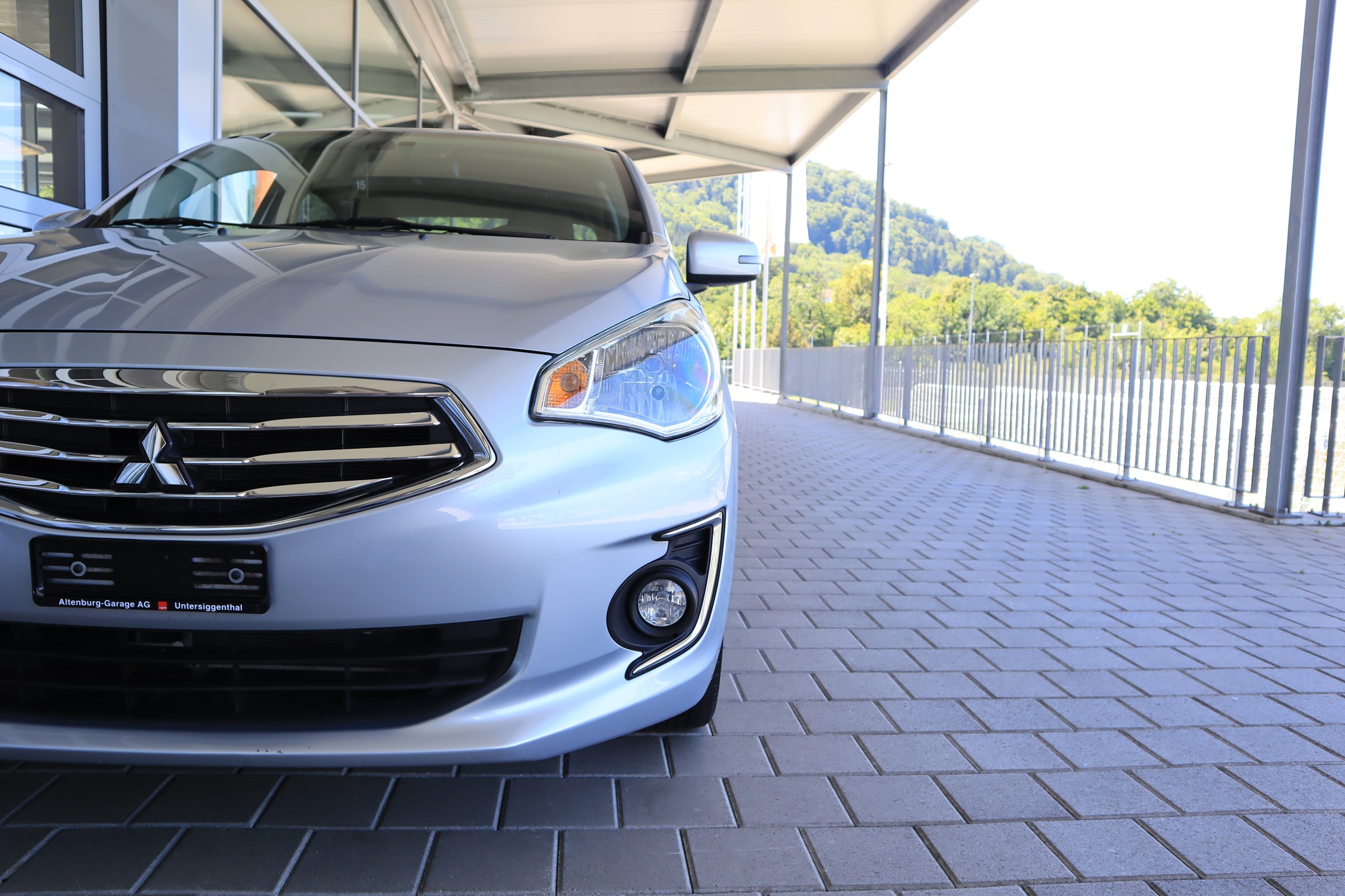 MITSUBISHI Attrage 1.2 Intense CVT