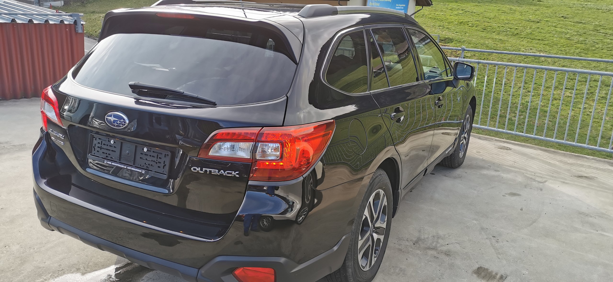 SUBARU Outback 2.5i Swiss Plus AWD Lineartronic