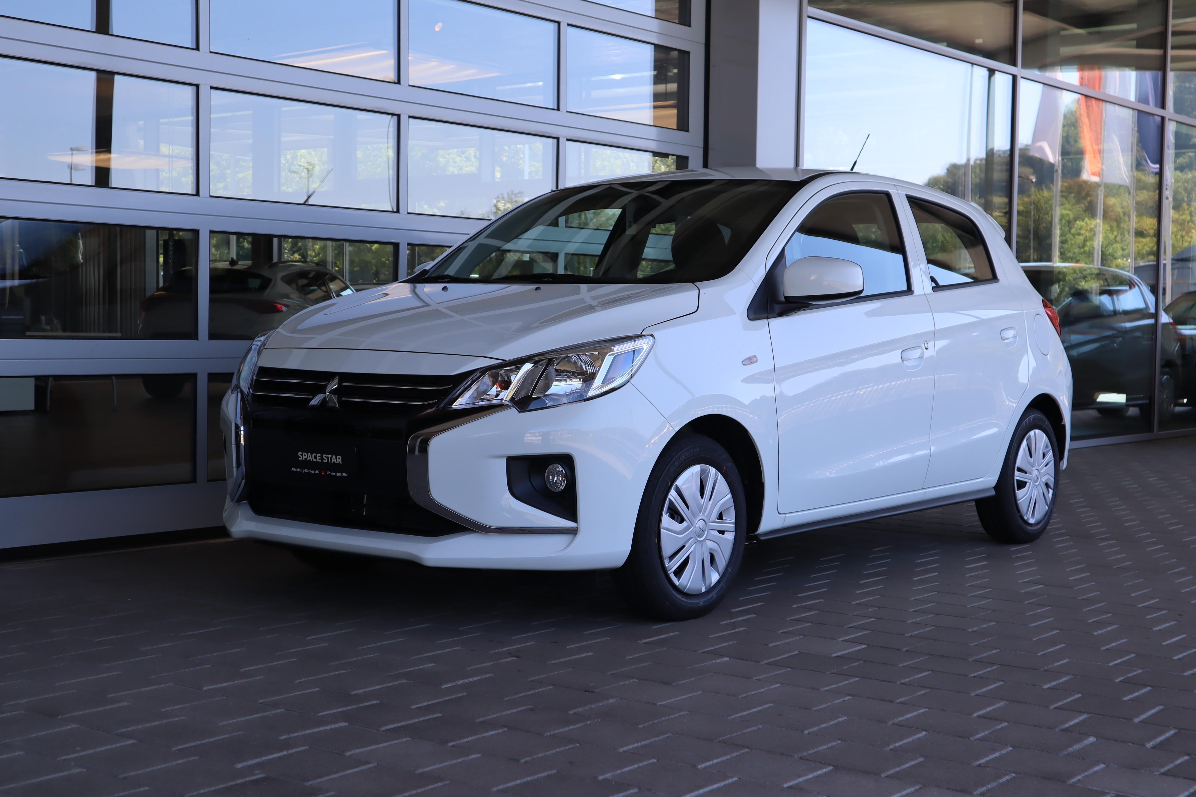 MITSUBISHI SPACE STAR
