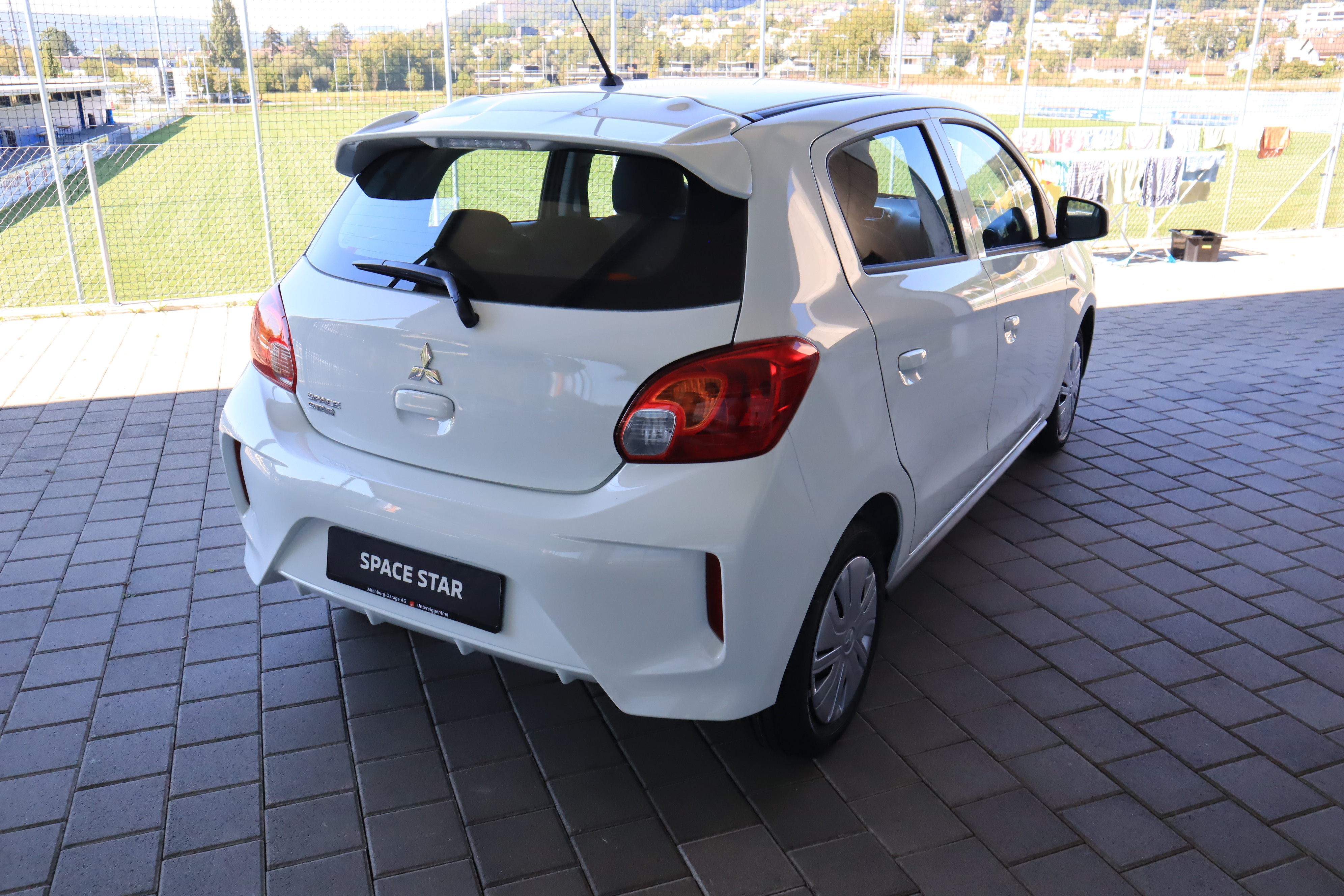 MITSUBISHI SPACE STAR