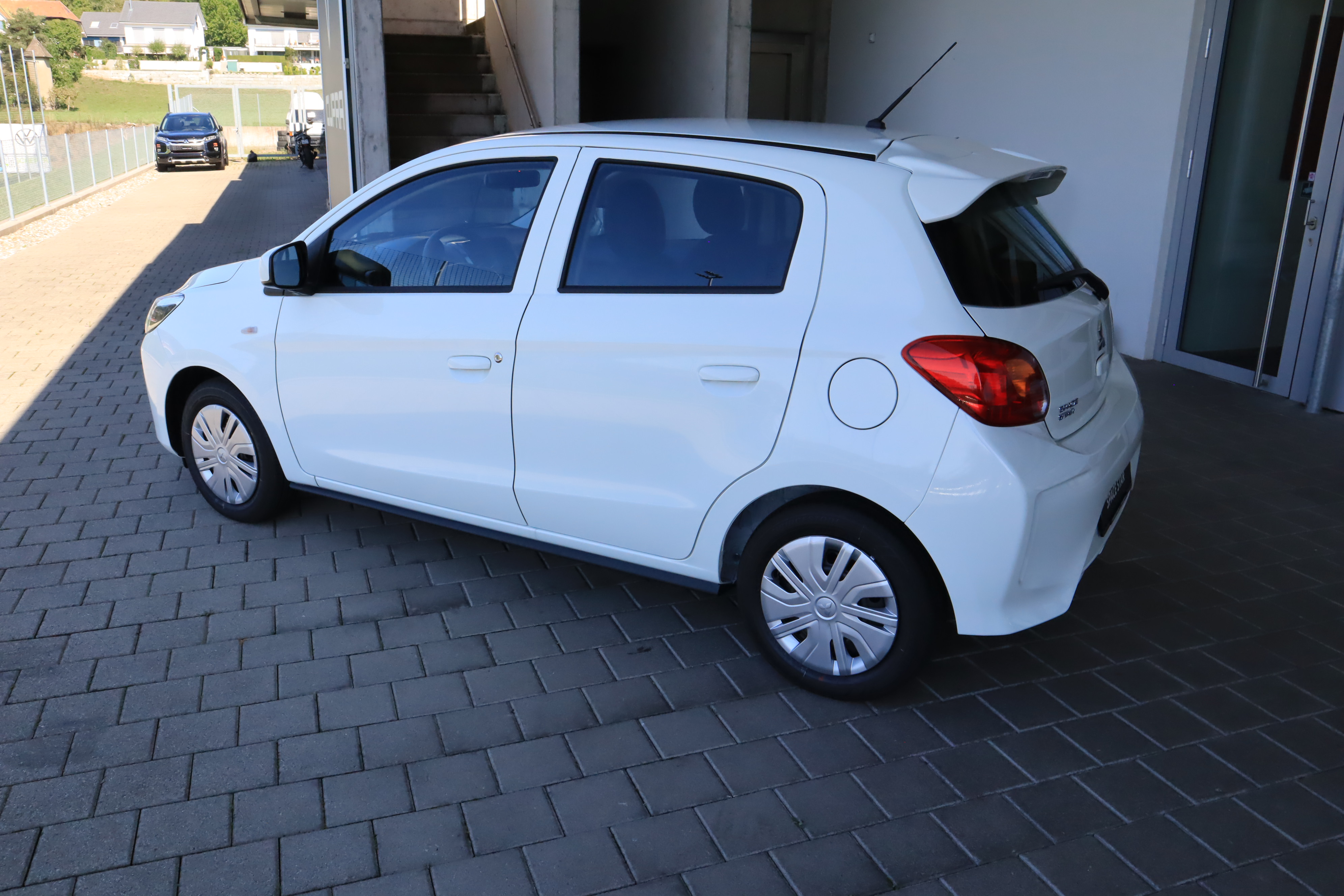 MITSUBISHI SPACE STAR