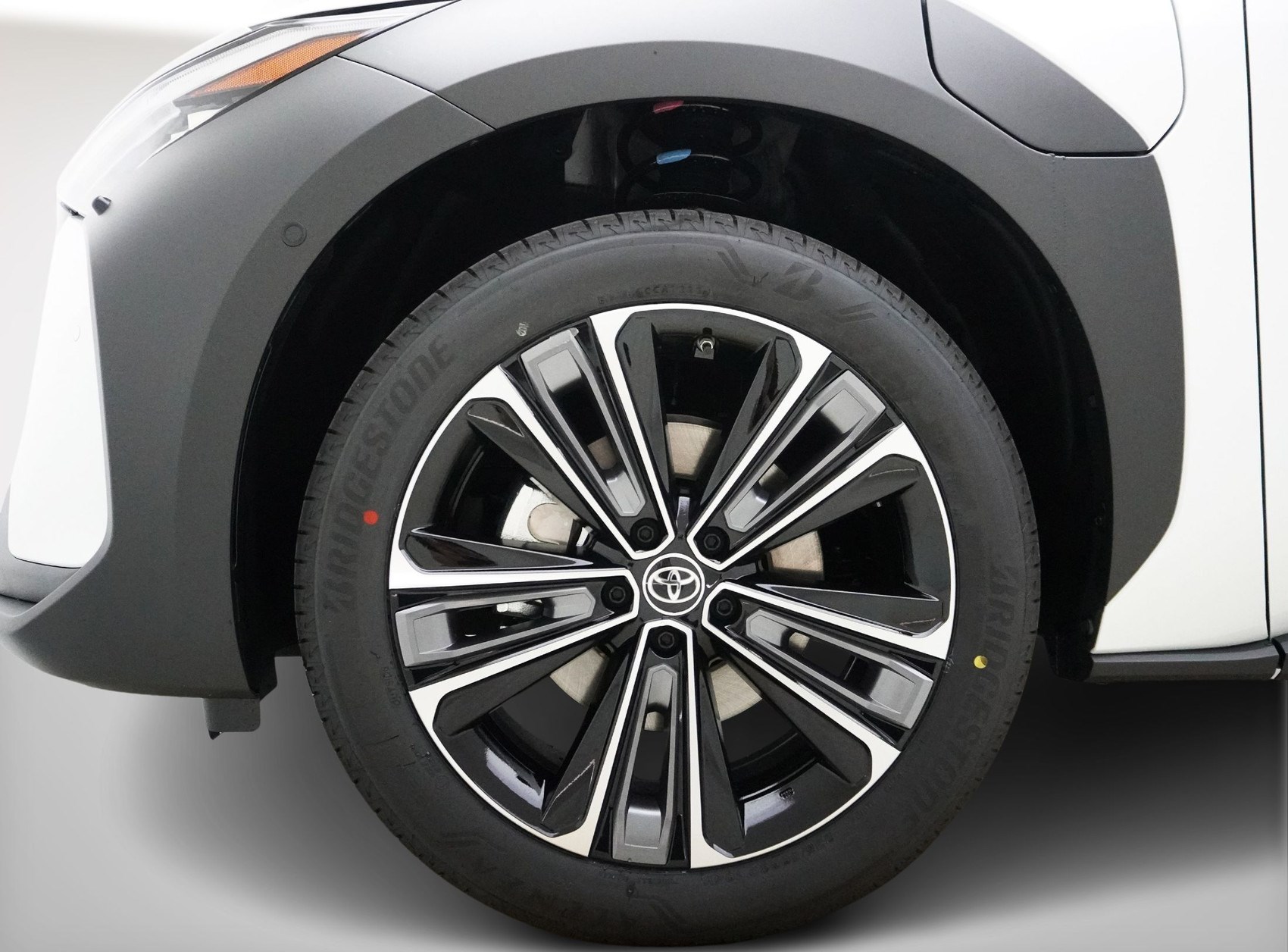 TOYOTA BZ4X Premium 11 KW AWD