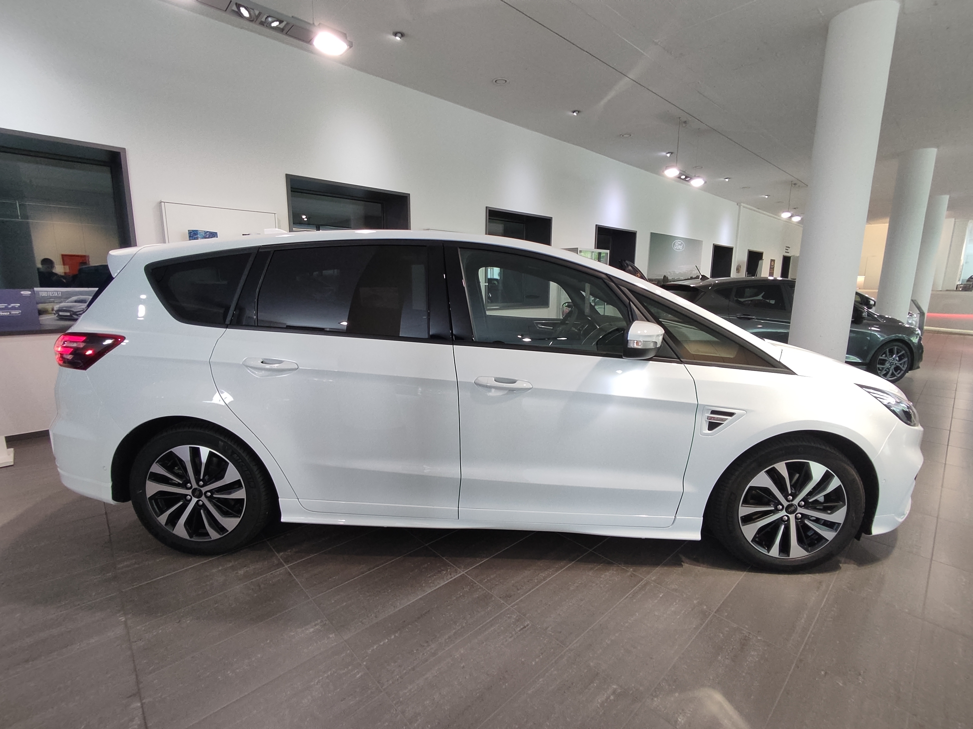 FORD S-MAX ST-Line