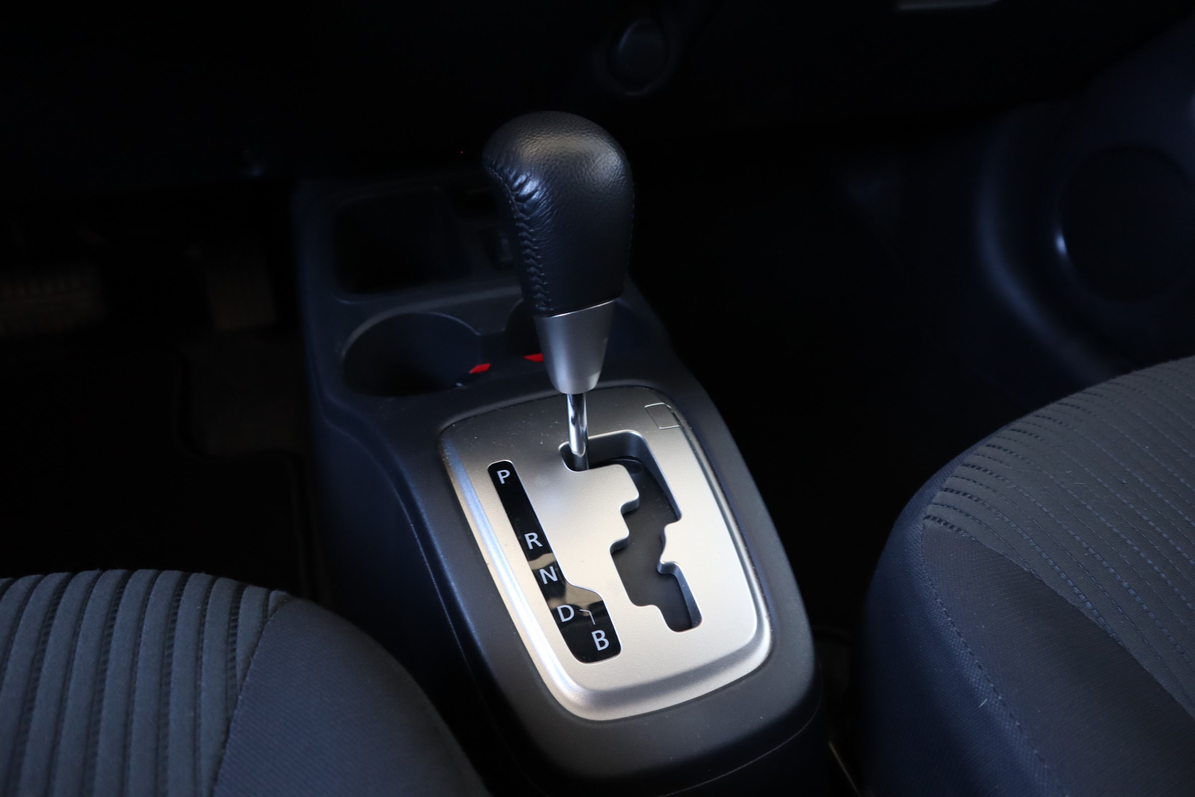 MITSUBISHI Attrage 1.2 Intense CVT