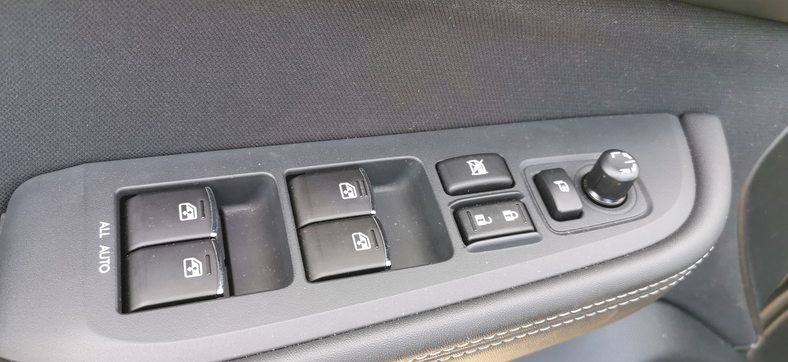 SUBARU Outback 2.5i Swiss Plus AWD Lineartronic