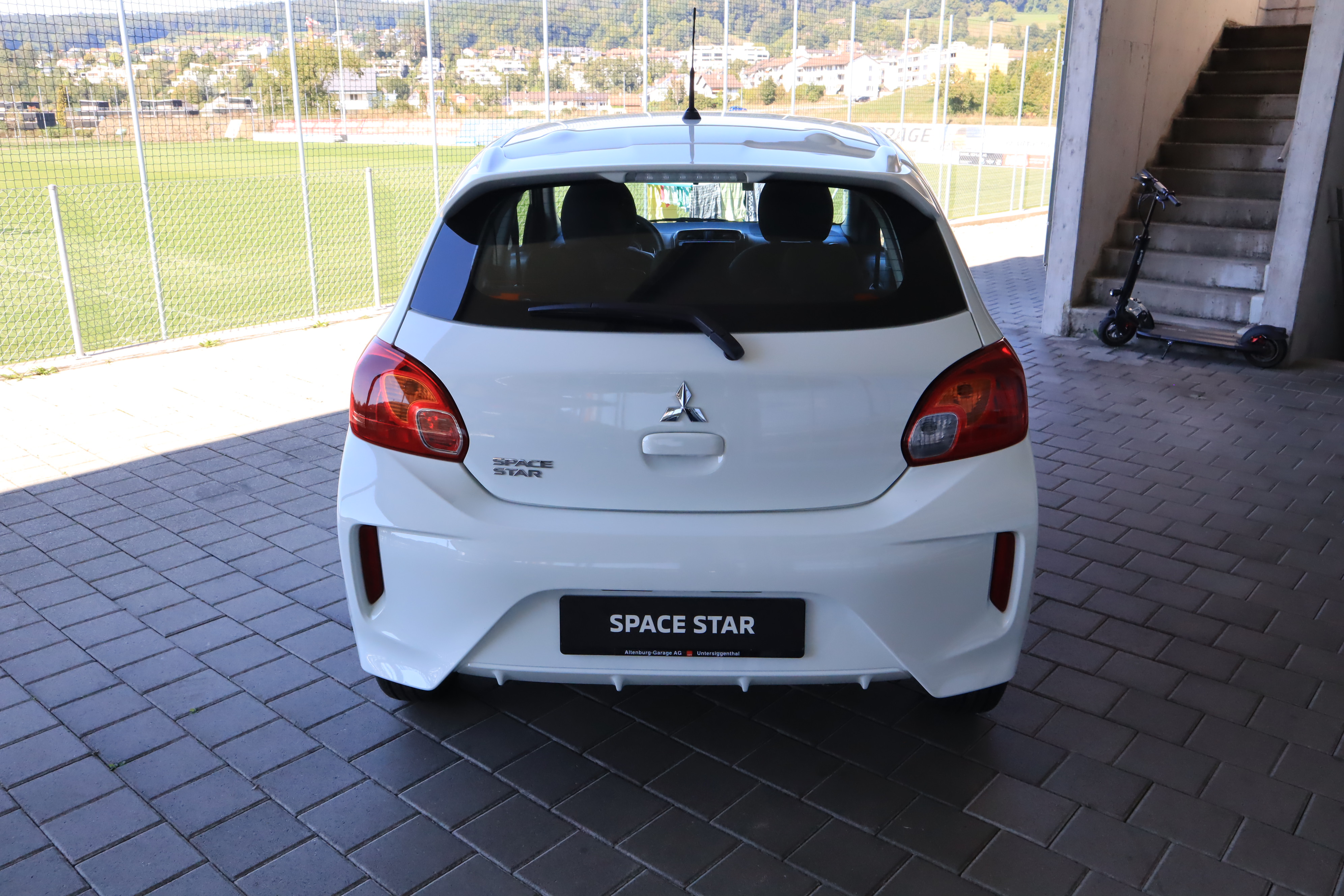 MITSUBISHI SPACE STAR