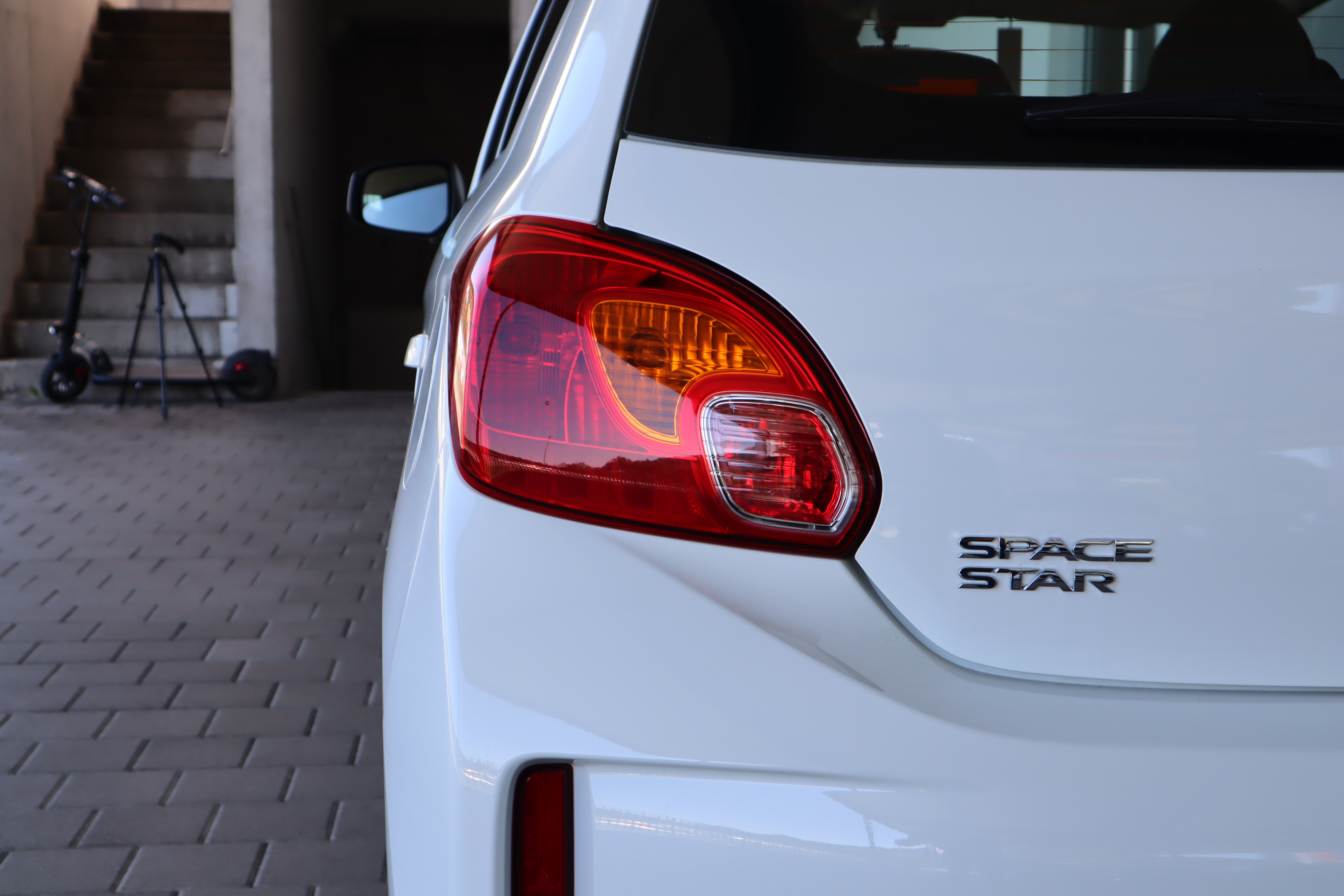MITSUBISHI SPACE STAR