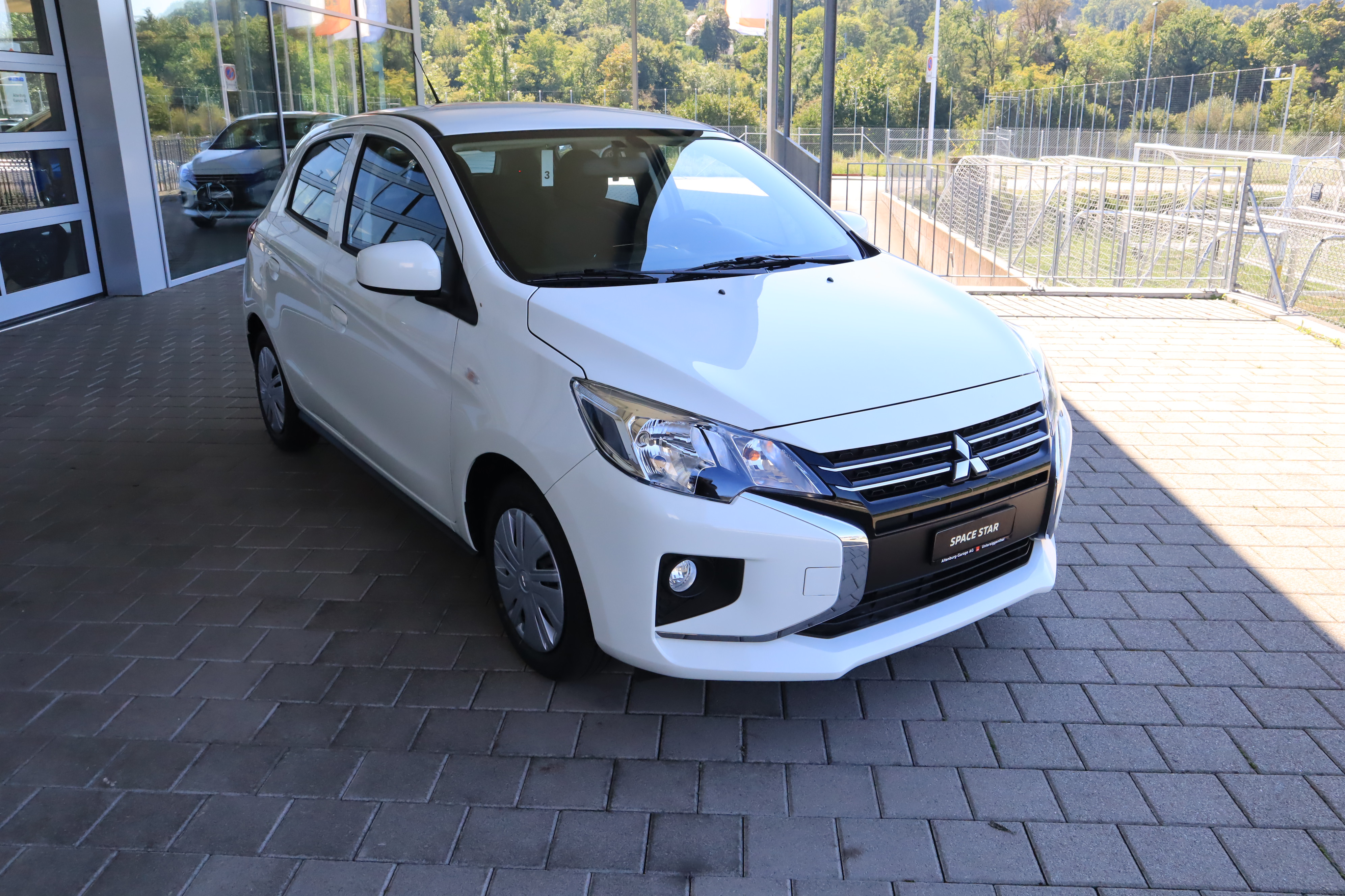 MITSUBISHI SPACE STAR
