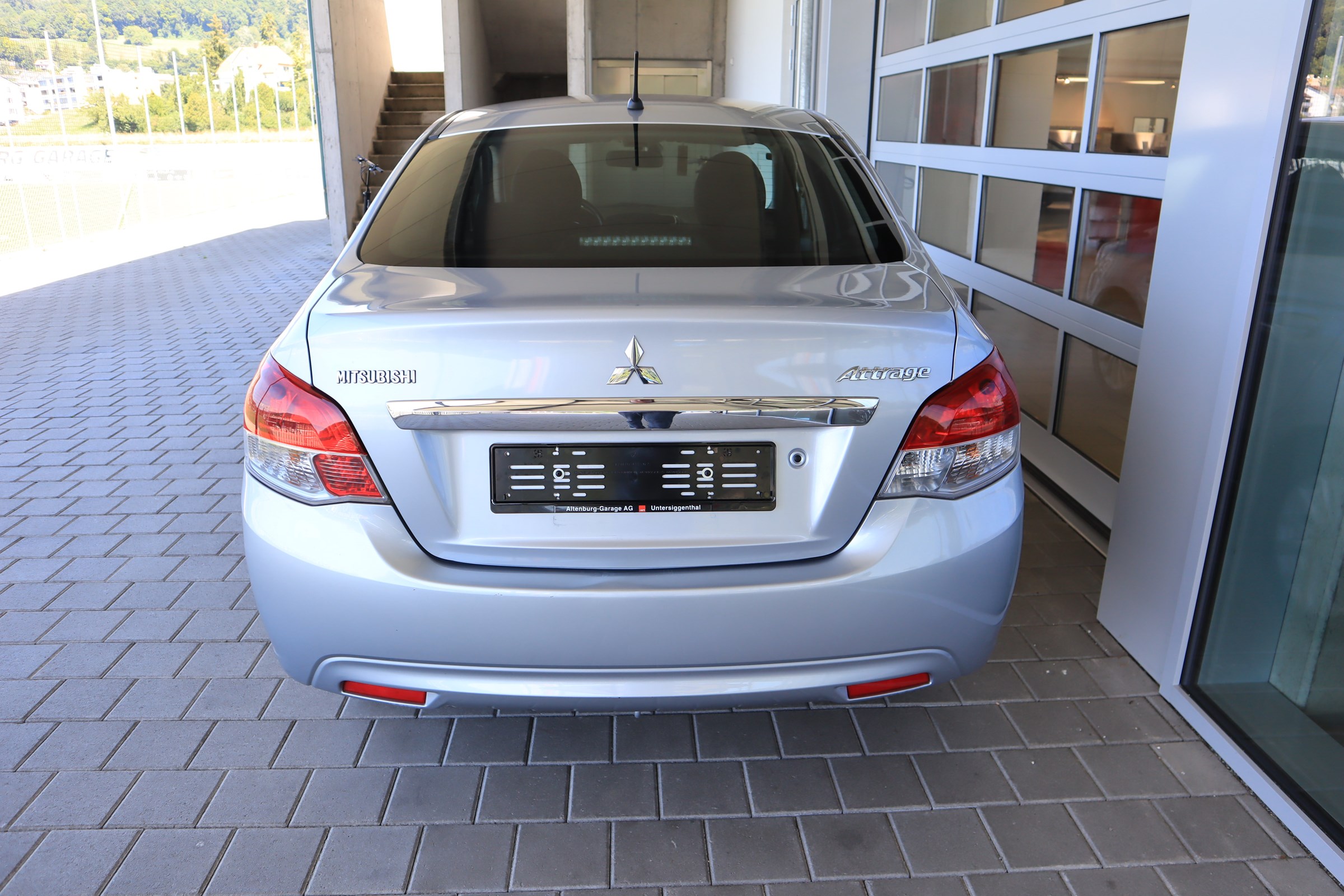 MITSUBISHI Attrage 1.2 Intense CVT